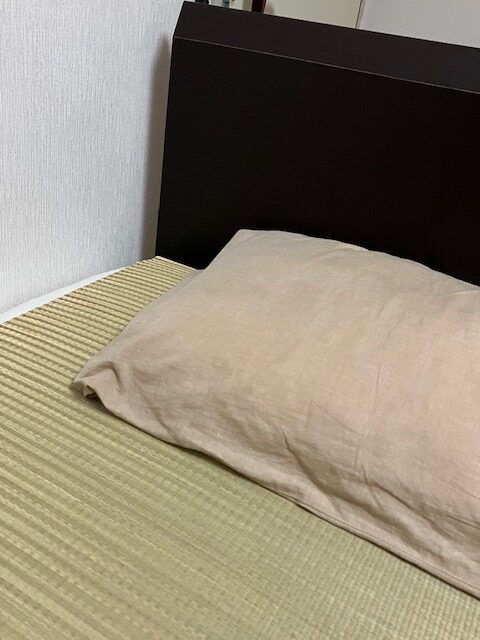 ござをベッドで使う
