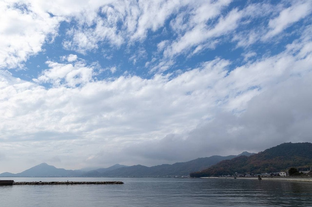 玉島tobariの前に浜辺